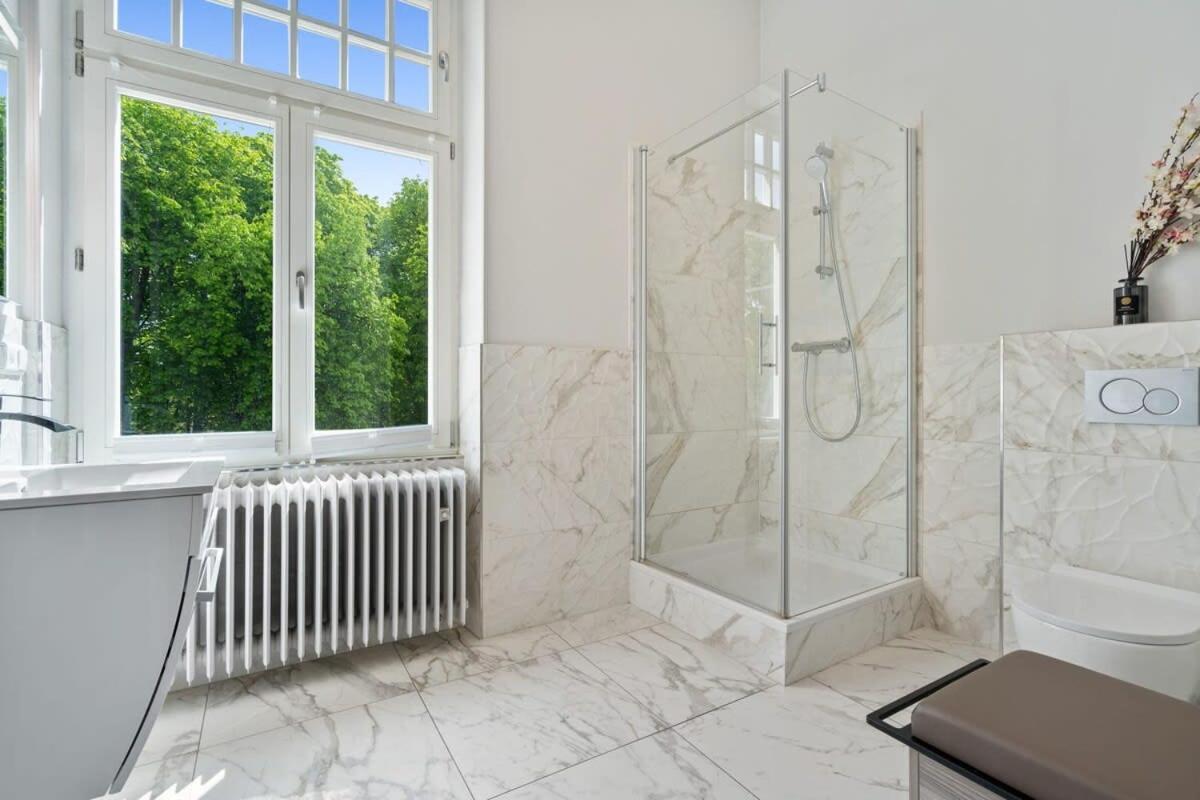 Room W Shared Bathroom&Kitchen In Luxury Villa Lussemburgo Esterno foto