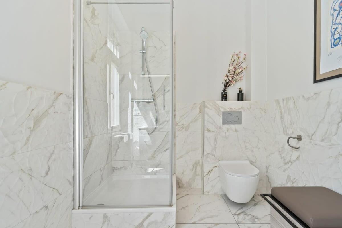 Room W Shared Bathroom&Kitchen In Luxury Villa Lussemburgo Esterno foto