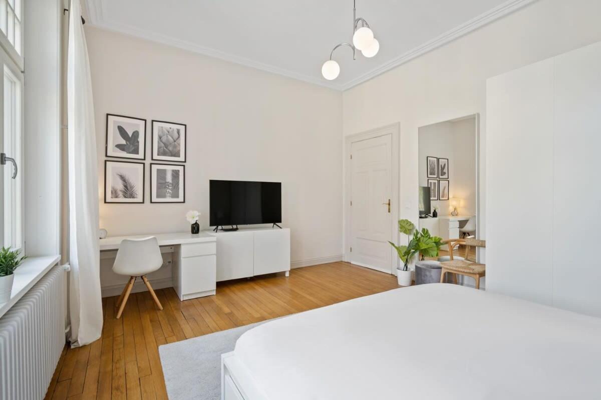 Room W Shared Bathroom&Kitchen In Luxury Villa Lussemburgo Esterno foto
